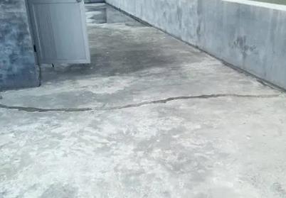 楼顶漏水维修公司分享下如何解决卫生间隐蔽部位漏水的问题?